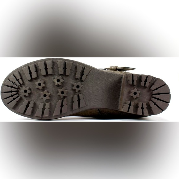 NWOT Lyle Stone Suede Smooth Distressed Boots Wide Calf Sz 8.5M White Mountain - Picture 7 of 7